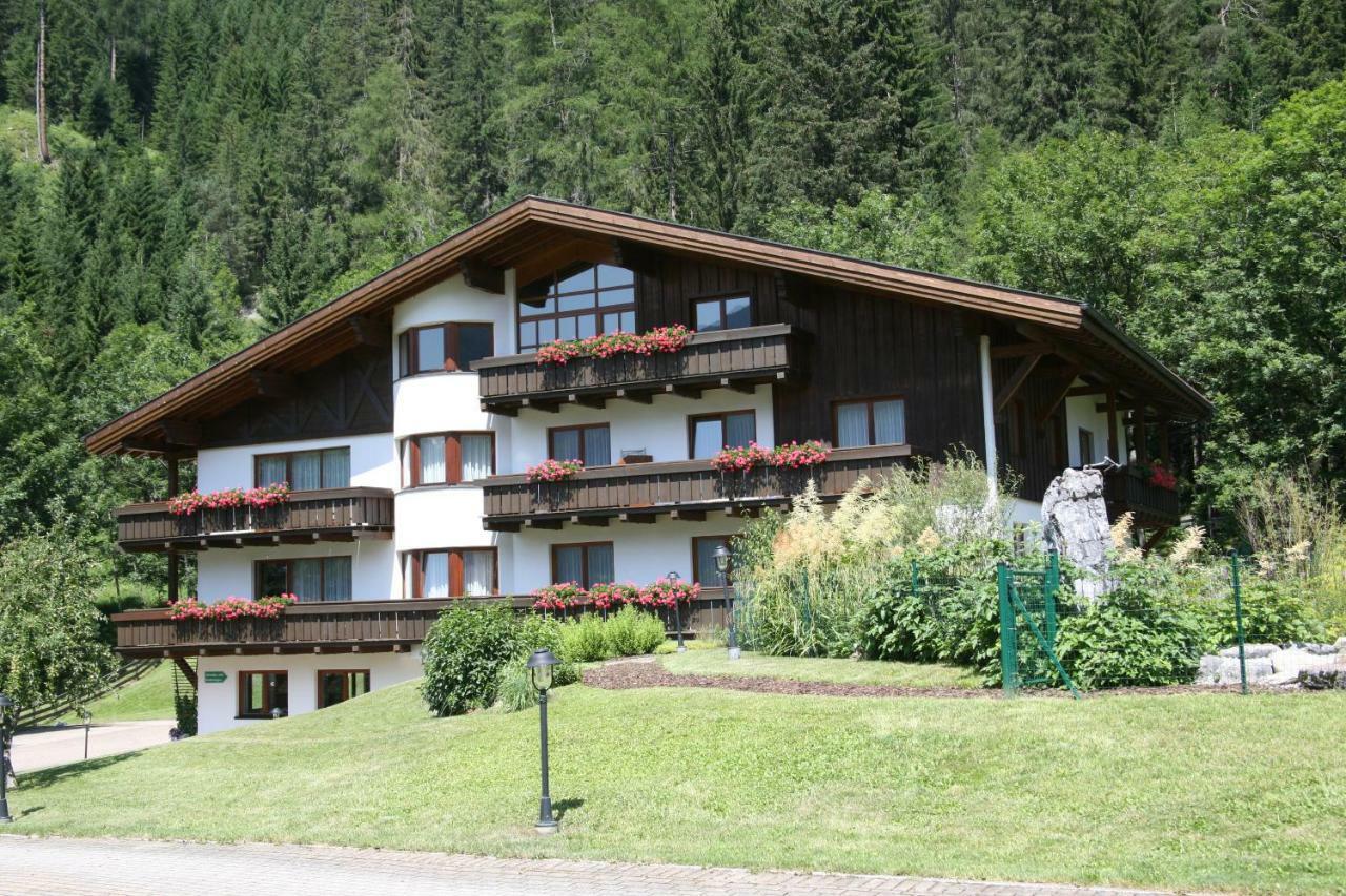 Haus Montana Apartment Elbigenalp Exterior photo